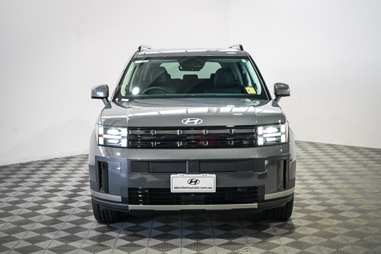 Hyundai Santa Fe image 3