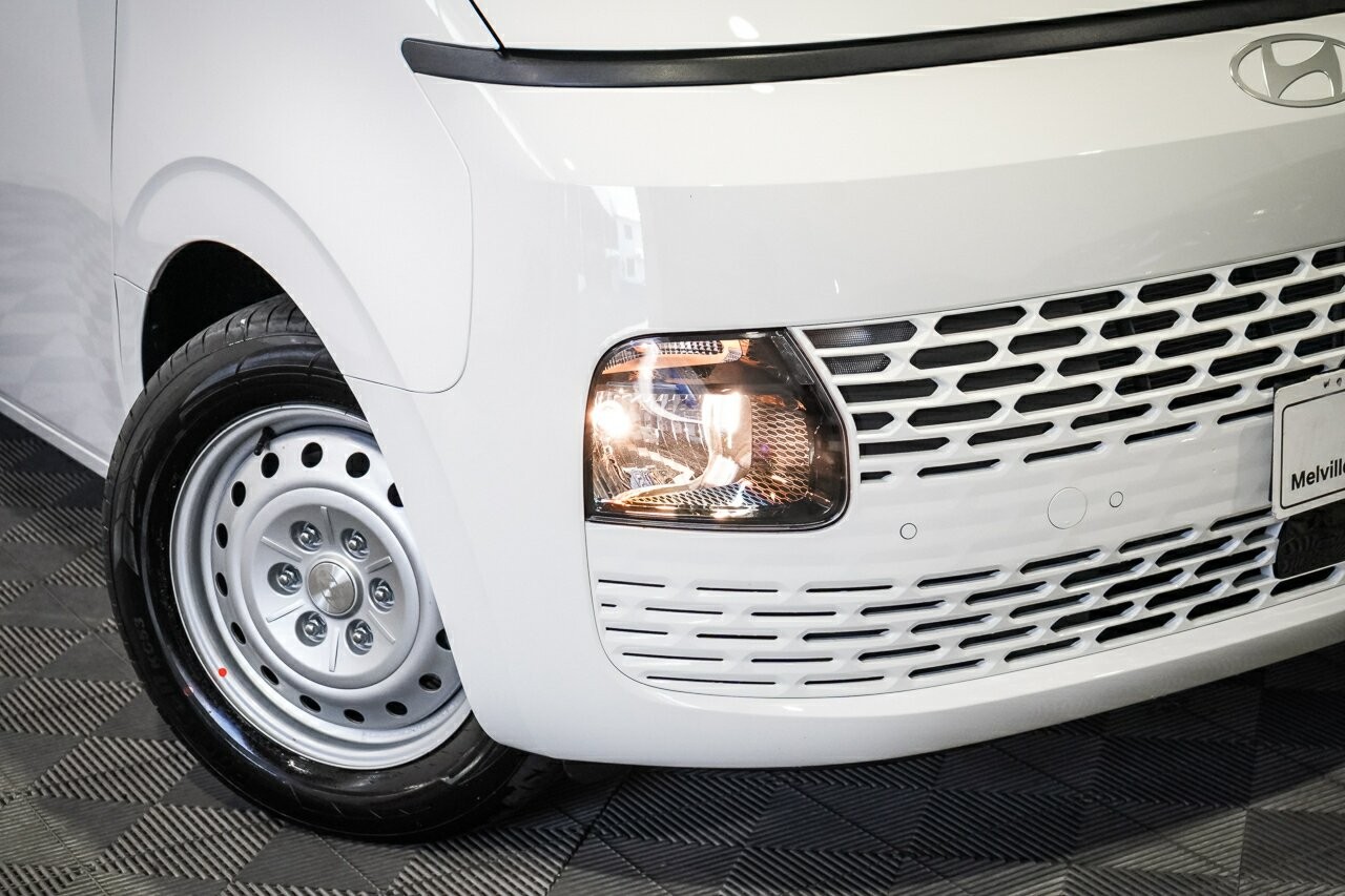 Hyundai Staria Load image 2