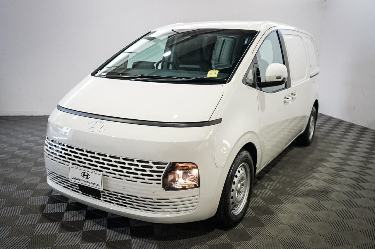Hyundai Staria Load image 4
