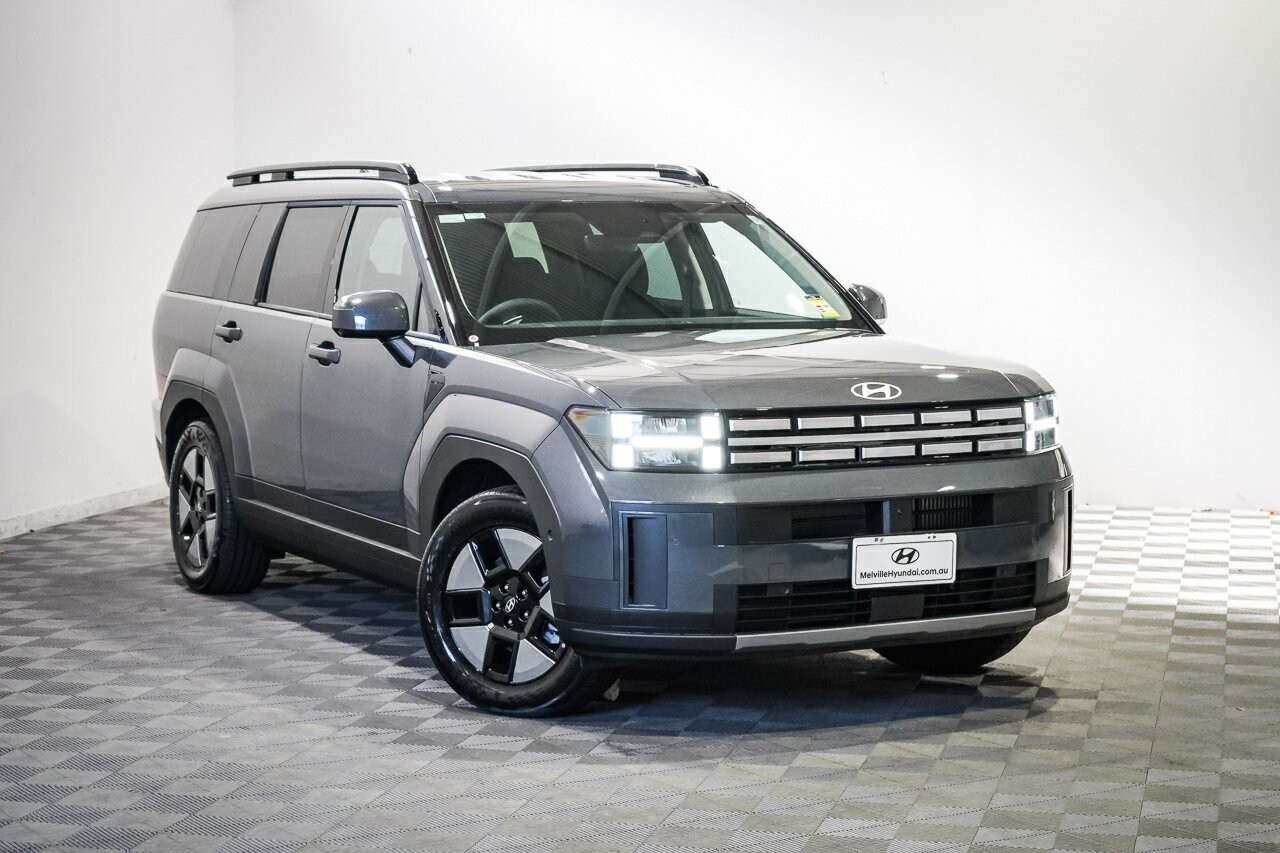 Hyundai Santa Fe image 1