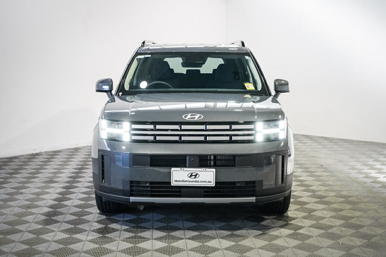 Hyundai Santa Fe image 3