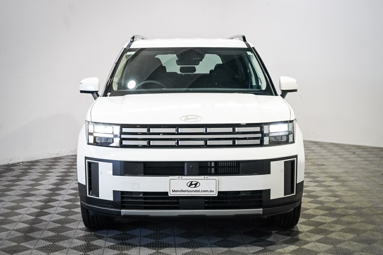 Hyundai Santa Fe image 3