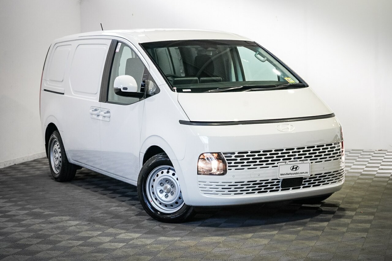 Hyundai Staria Load image 1