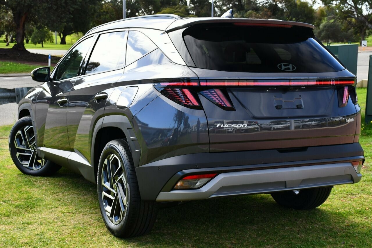 Hyundai Tucson image 3