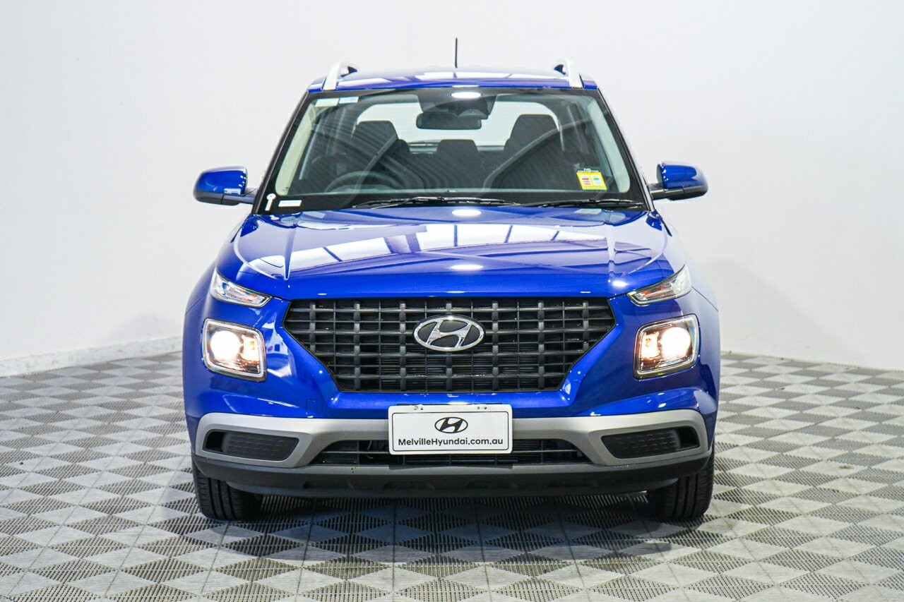 Hyundai Venue image 3