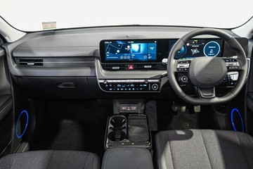 https://vehicle-cdn.autoleague.cloud/26416_620258538_13.jpg