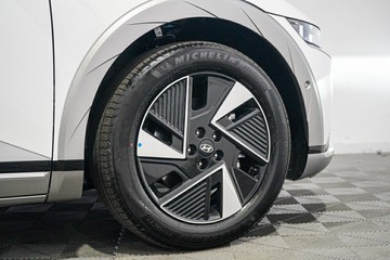 https://vehicle-cdn.autoleague.cloud/26416_620258538_8.jpg