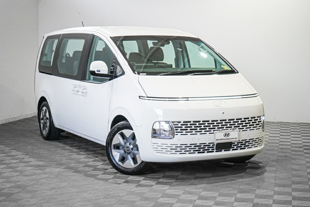 Hyundai Staria image 1