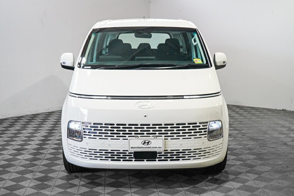 Hyundai Staria image 3