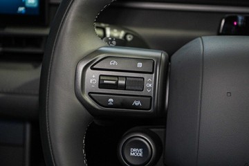 https://vehicle-cdn.autoleague.cloud/26416_620259822_16.jpg