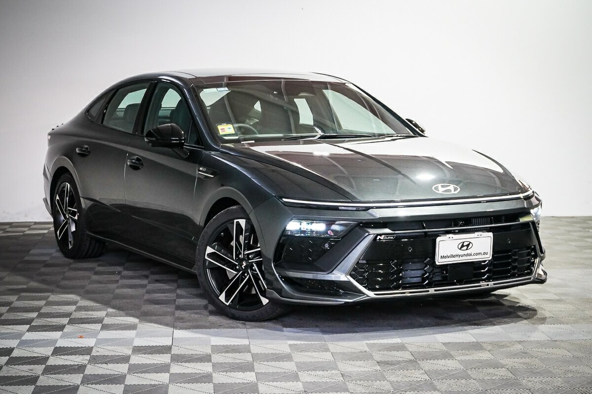 Hyundai Sonata image 1