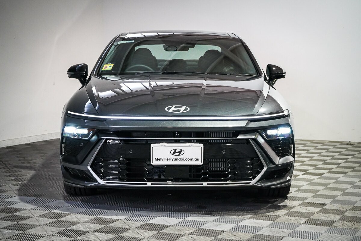 Hyundai Sonata image 3