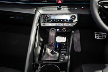 https://vehicle-cdn.autoleague.cloud/26416_620259975_16.jpg
