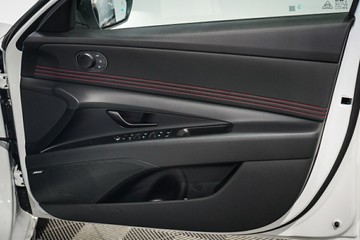 https://vehicle-cdn.autoleague.cloud/26416_620259975_20.jpg