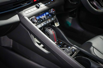 https://vehicle-cdn.autoleague.cloud/26416_620259975_29.jpg
