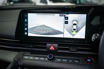 https://vehicle-cdn.autoleague.cloud/26416_620259975_6.jpg