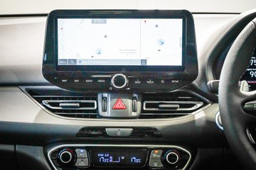 https://vehicle-cdn.autoleague.cloud/26416_620260431_14.jpg