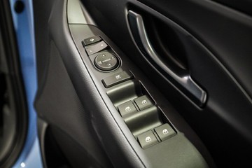https://vehicle-cdn.autoleague.cloud/26416_620260431_18.jpg