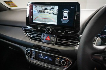 https://vehicle-cdn.autoleague.cloud/26416_620260431_25.jpg