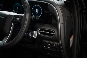 https://vehicle-cdn.autoleague.cloud/26416_620260464_24.jpg