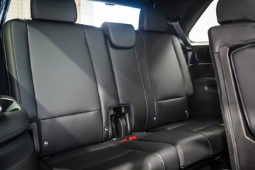 https://vehicle-cdn.autoleague.cloud/26416_620260472_17.jpg