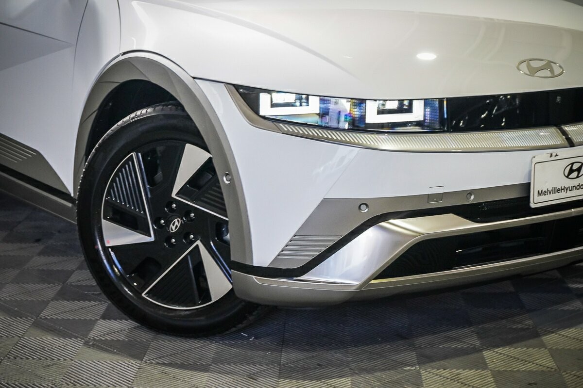 Hyundai Ioniq 5 image 2