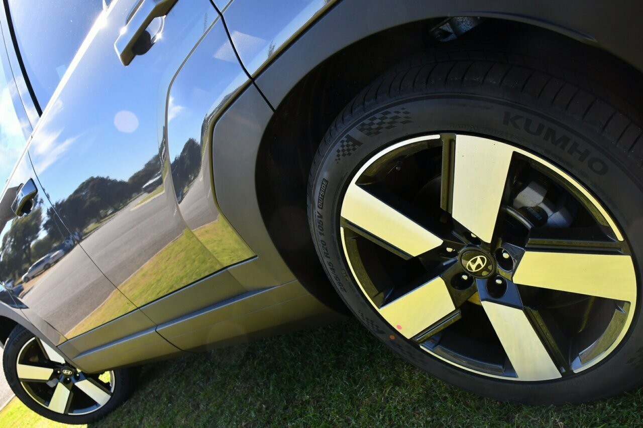 Hyundai Santa Fe image 4