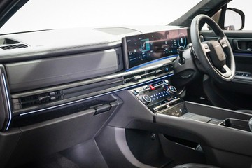 https://vehicle-cdn.autoleague.cloud/26416_620260733_26.jpg