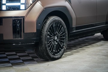 https://vehicle-cdn.autoleague.cloud/26416_620260733_5.jpg