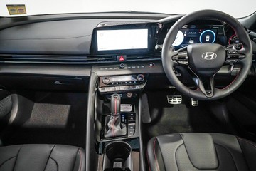 https://vehicle-cdn.autoleague.cloud/26416_620260761_14.jpg