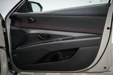 https://vehicle-cdn.autoleague.cloud/26416_620260761_19.jpg