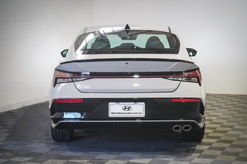 https://vehicle-cdn.autoleague.cloud/26416_620260761_8.jpg