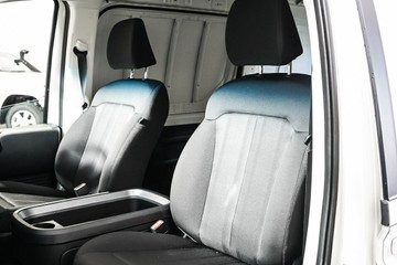 https://vehicle-cdn.autoleague.cloud/26416_620261143_21.jpg