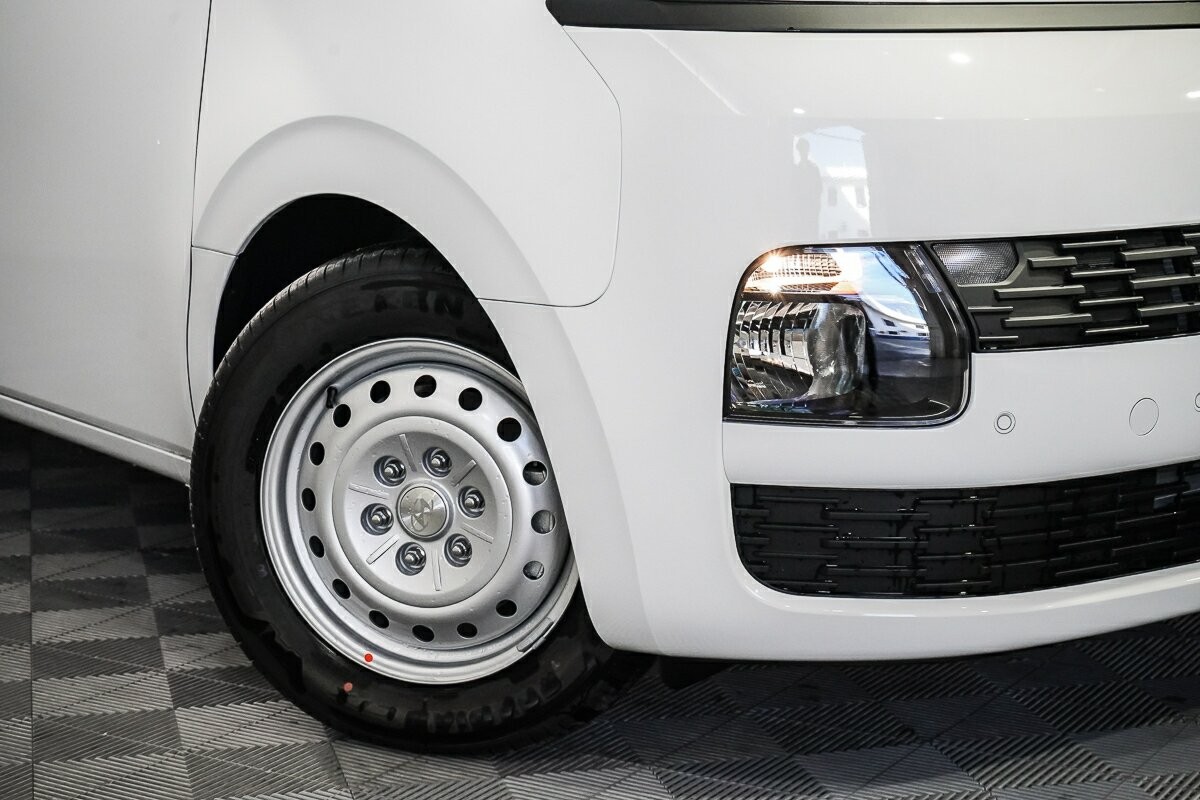 Hyundai Staria Load image 2