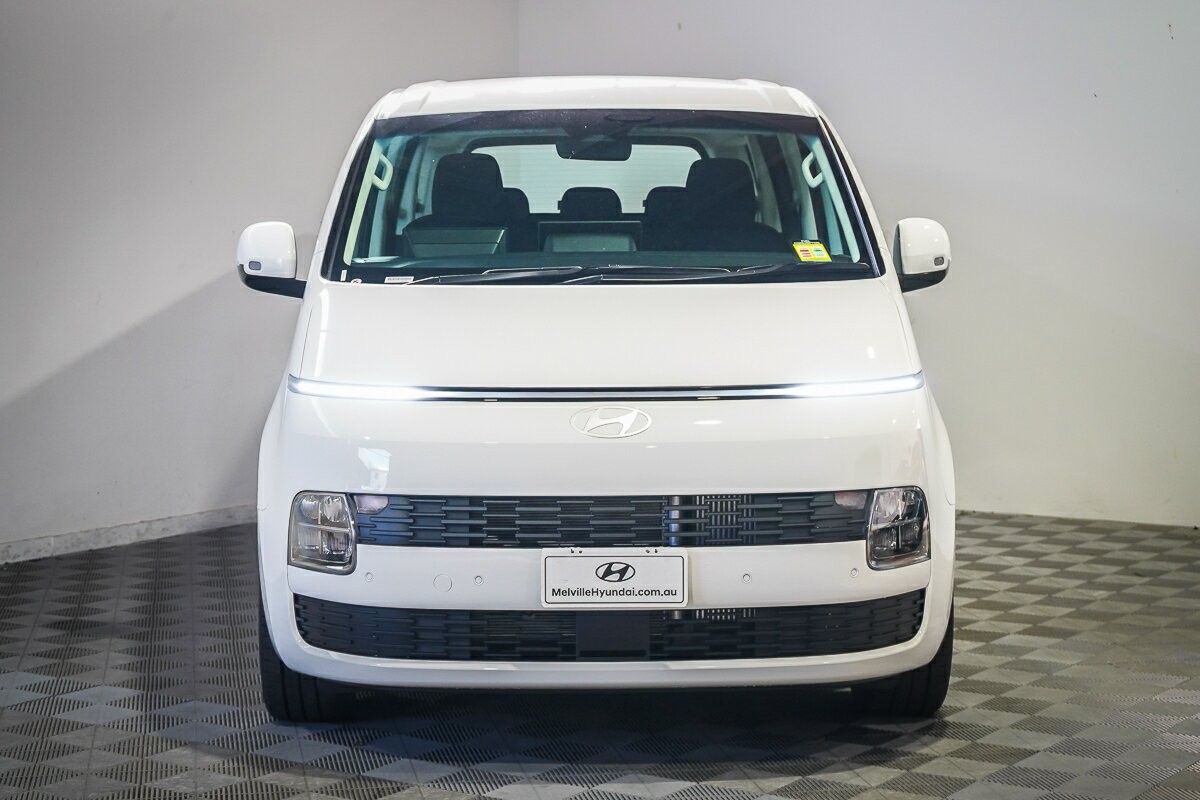 Hyundai Staria image 3