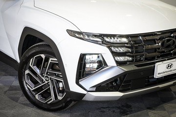 https://vehicle-cdn.autoleague.cloud/26416_620261725_2.jpg