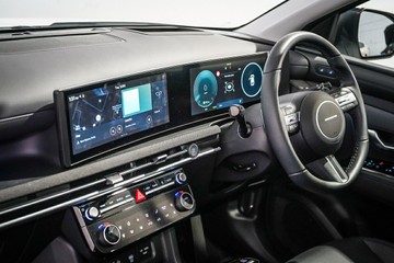 https://vehicle-cdn.autoleague.cloud/26416_620261725_29.jpg