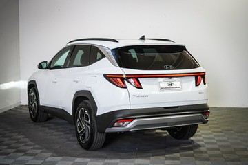 https://vehicle-cdn.autoleague.cloud/26416_620261725_5.jpg