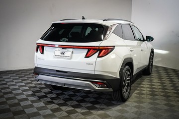 https://vehicle-cdn.autoleague.cloud/26416_620261725_7.jpg
