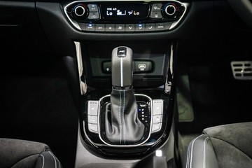 https://vehicle-cdn.autoleague.cloud/26416_620261950_13.jpg