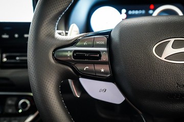 https://vehicle-cdn.autoleague.cloud/26416_620261950_14.jpg