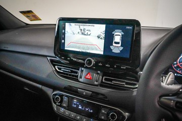 https://vehicle-cdn.autoleague.cloud/26416_620261950_23.jpg