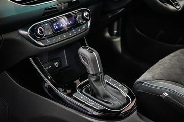 https://vehicle-cdn.autoleague.cloud/26416_620261950_28.jpg
