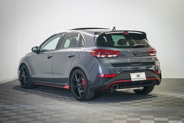 https://vehicle-cdn.autoleague.cloud/26416_620261950_5.jpg
