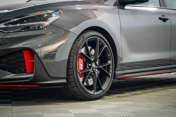 https://vehicle-cdn.autoleague.cloud/26416_620261950_8.jpg