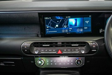 https://vehicle-cdn.autoleague.cloud/26416_620261968_20.jpg