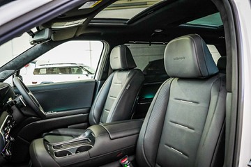 https://vehicle-cdn.autoleague.cloud/26416_620261968_26.jpg