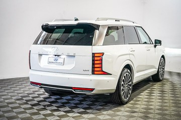 https://vehicle-cdn.autoleague.cloud/26416_620261968_8.jpg