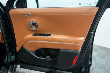 https://vehicle-cdn.autoleague.cloud/26416_620261984_10.jpg
