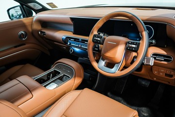 https://vehicle-cdn.autoleague.cloud/26416_620261984_11.jpg